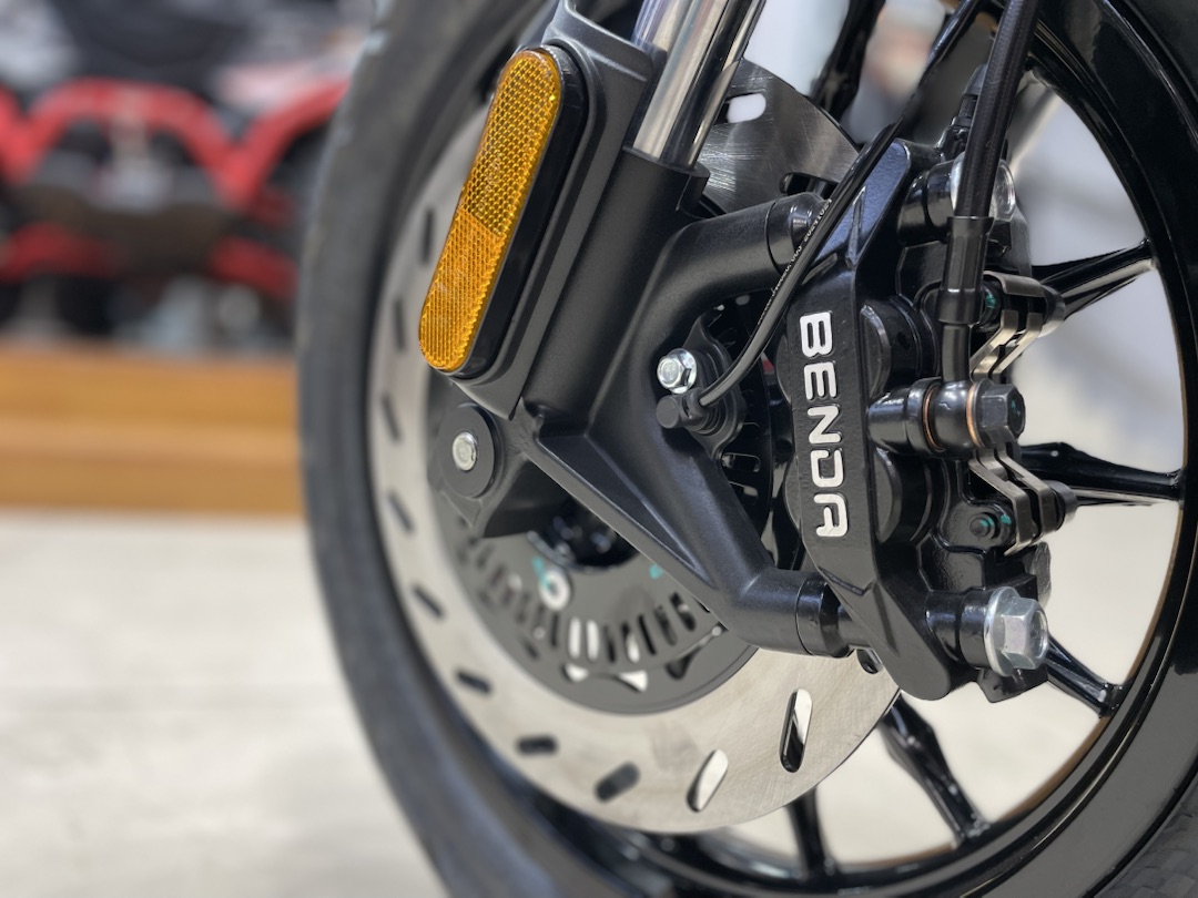 Мотоцикл Benda Chinchilla 300 