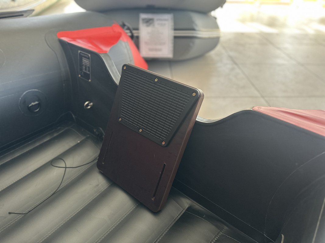 Лодка MISHIMO RIVER JET 400 под водомет 