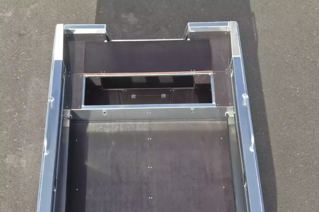 Алюминиевая лодка  Неман-480 Р 