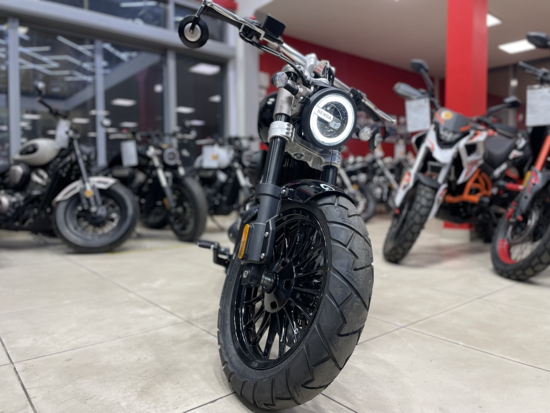 Мотоцикл Benda Chinchilla 300 