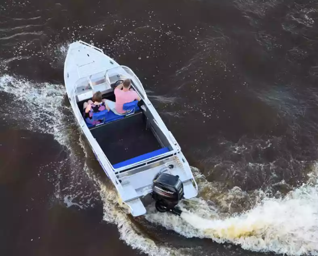 Алюминиевый катер Wyatboat-490 Pro водомет  Алюминиевый катер Wyatboat-490 Pro водомет