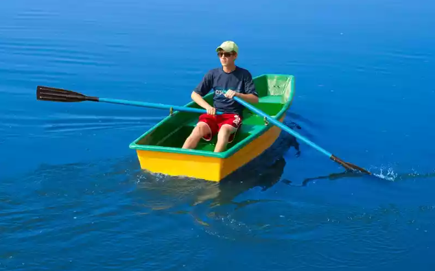 Стеклопластиковая лодка Малютка 