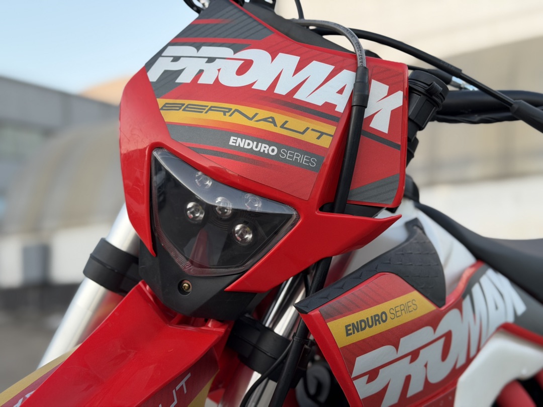 Кроссовый мотоцикл (эндуро) PROMAX BERNAUT 400 