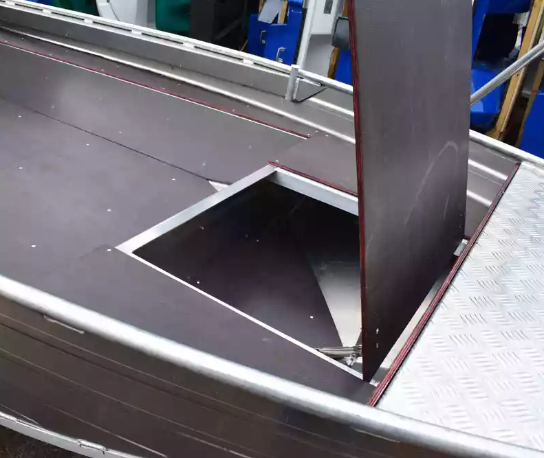 Алюминиевая лодка  Wyatboat-430 Master 