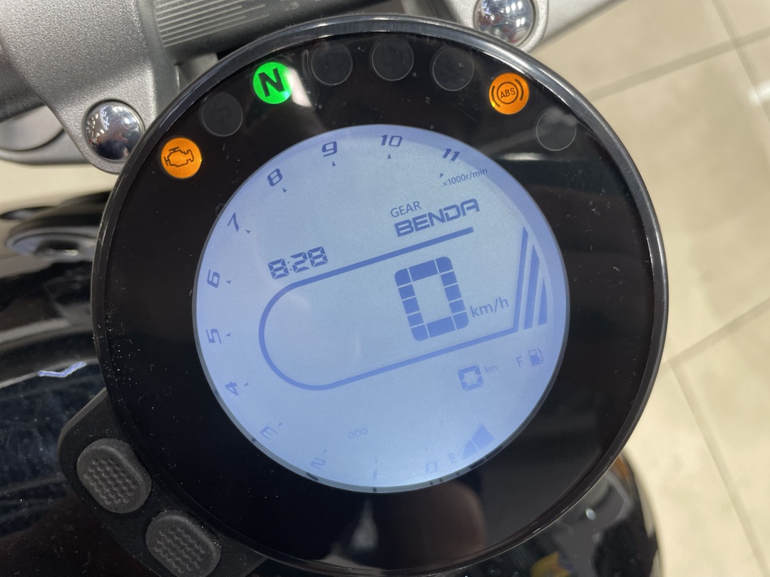 Мотоцикл Benda Chinchilla 300 