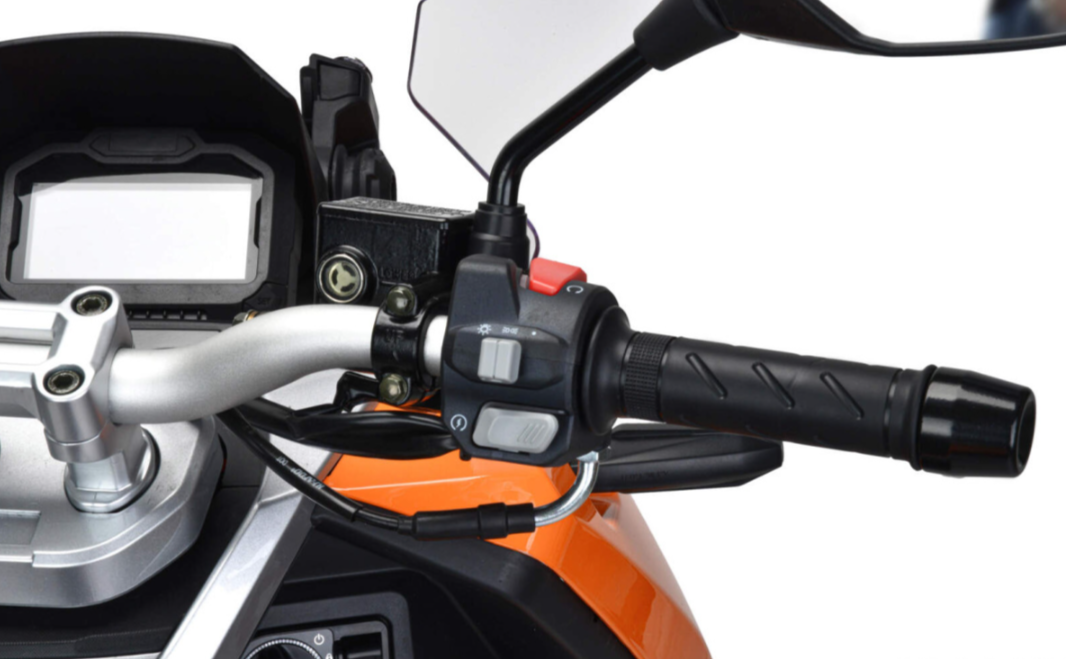 Скутер MOTOLAND (МОТОЛЕНД) T-MAX 150 