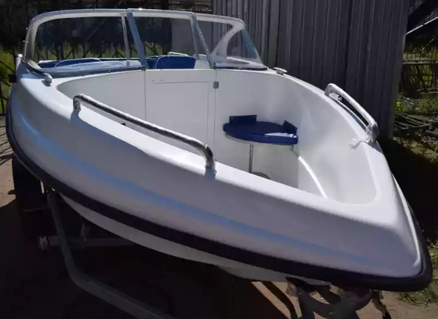 Стеклопластиковый катер Neman-450 Open 