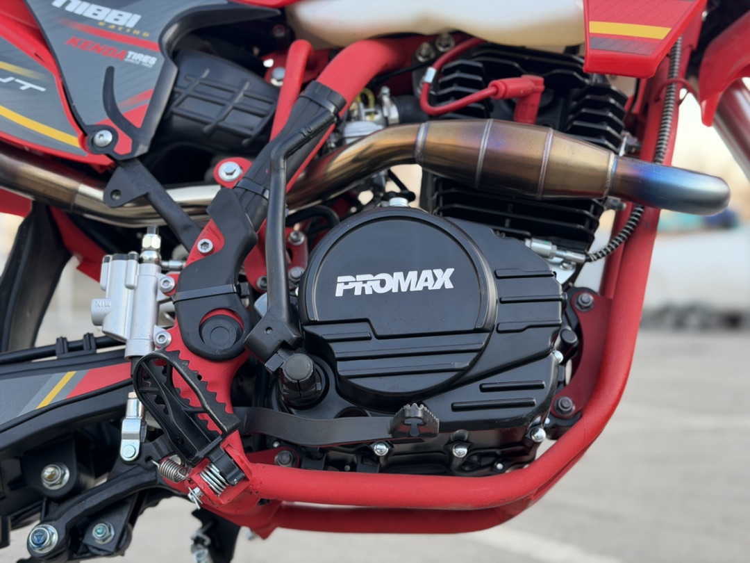 Кроссовый мотоцикл (эндуро) PROMAX BERNAUT 400 