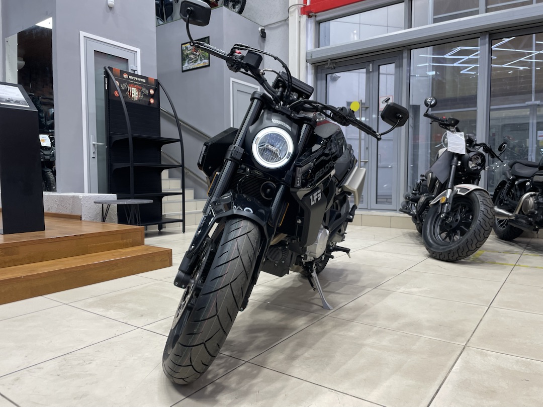 Мотоцикл Benda LFS 700  Мотоцикл Benda LFS 700