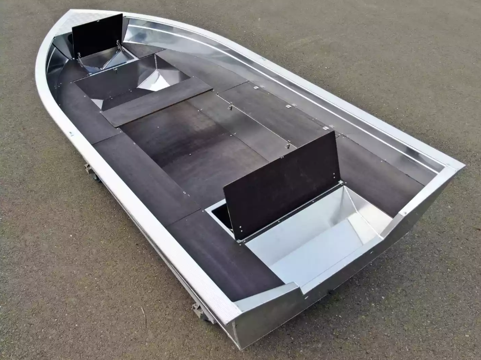 Алюминиевая лодка  Неман-420 