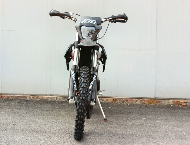 Мотоцикл JHLMOTO JHL Z3+ CB300 (175FMM) 