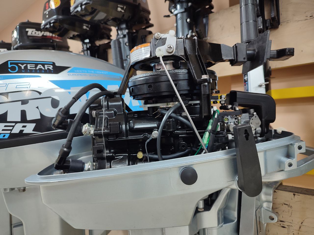 Лодочный мотор PROMAX SP9.9FHS (15) EXTRA  Лодочный мотор PROMAX SP9.9FHS (15) EXTRA