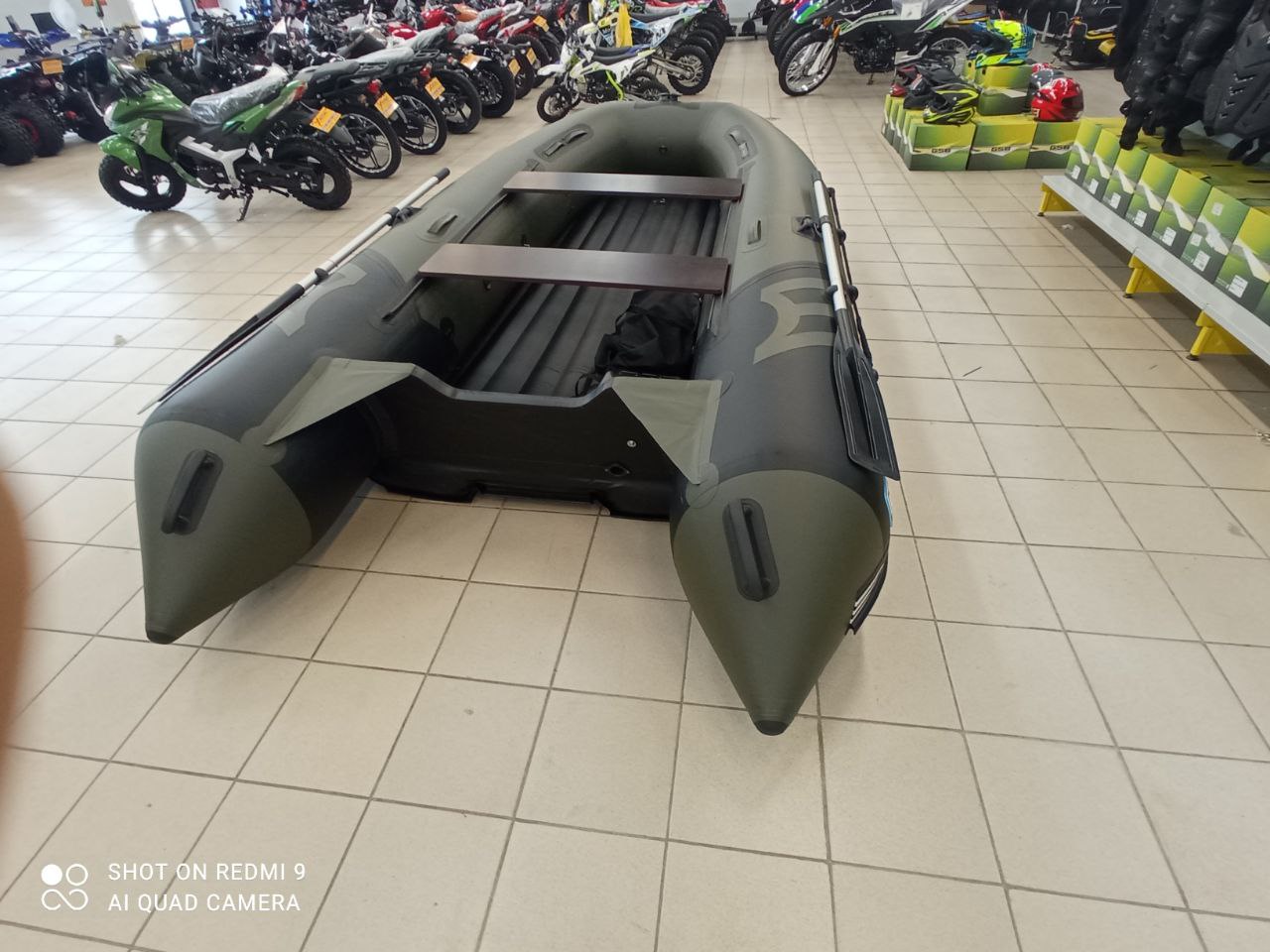 Лодка MISHIMO RIVER JET 400 под водомет 