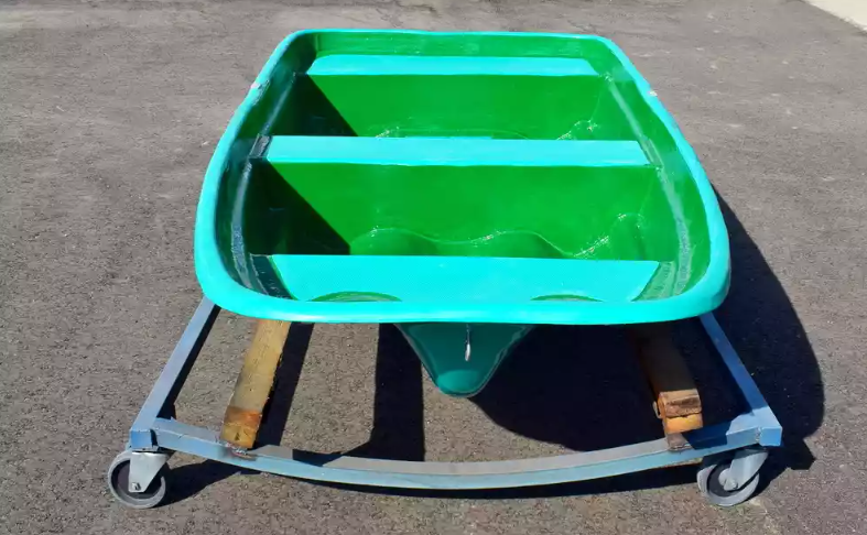 Стеклопластиковая лодка Старт (тримаран) 