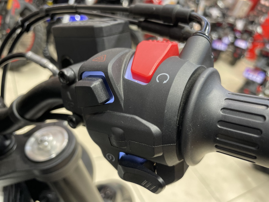 Мотоцикл Benda LFS 700  Мотоцикл Benda LFS 700