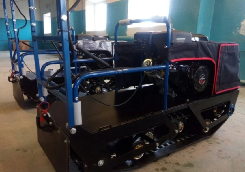 Мотобуксировщик ЮКОН 380 7 л.с.  Мотобуксировщик ЮКОН 380 7 л.с.