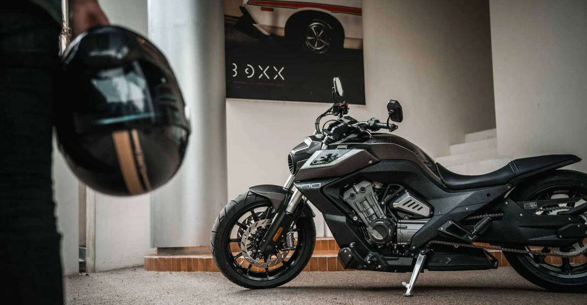 Мотоцикл Benda LFC 700 Pro 