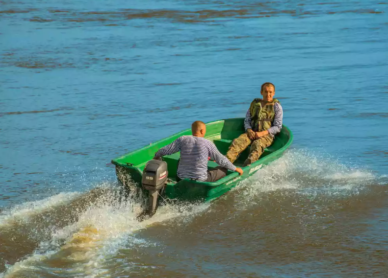 Стеклопластиковая лодка Neman-340 (тримаран) 