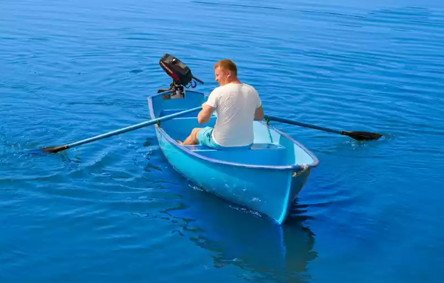 Стеклопластиковая лодка Омуль 