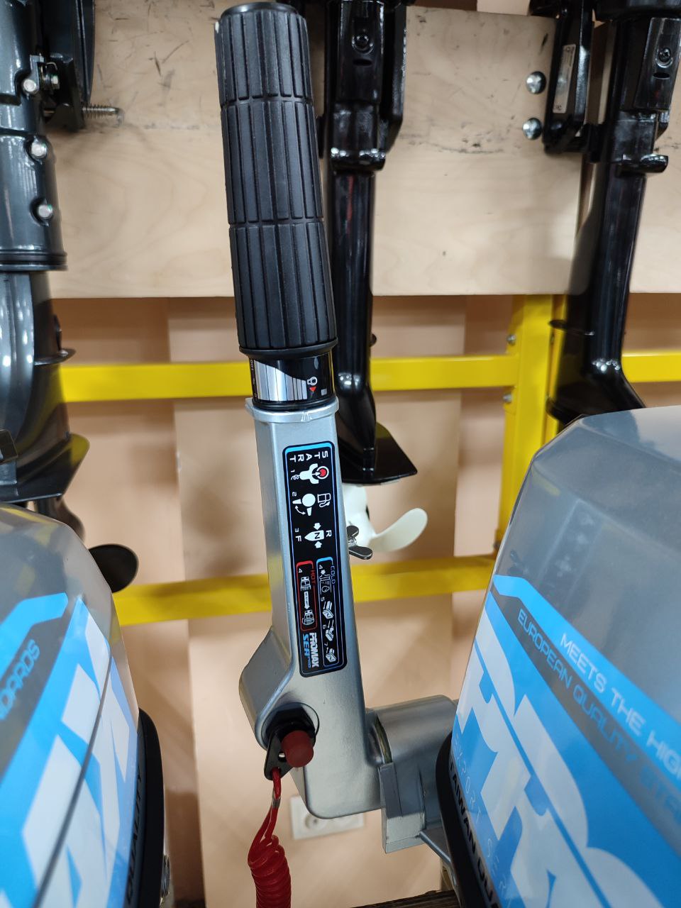 Лодочный мотор PROMAX SP9.9FHS (15) EXTRA  Лодочный мотор PROMAX SP9.9FHS (15) EXTRA