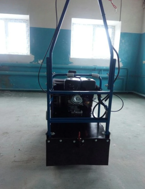 Мотобуксировщик ЮКОН 380 7 л.с.  Мотобуксировщик ЮКОН 380 7 л.с.