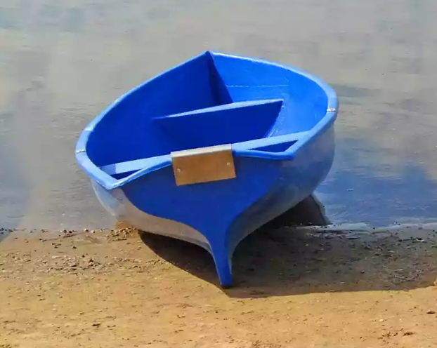 Стеклопластиковая лодка Омуль 
