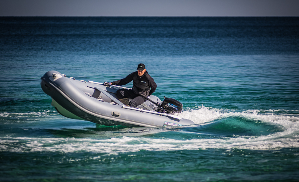 Лодка GLADIATOR RIB380AL 