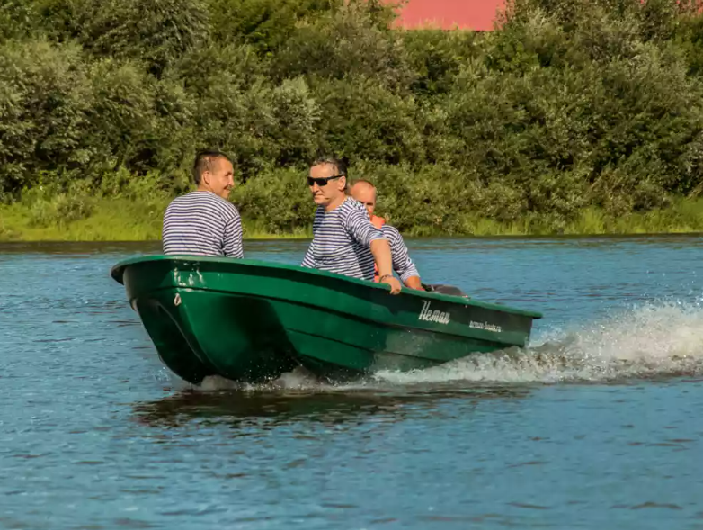 Стеклопластиковая лодка Neman-340 (тримаран) 