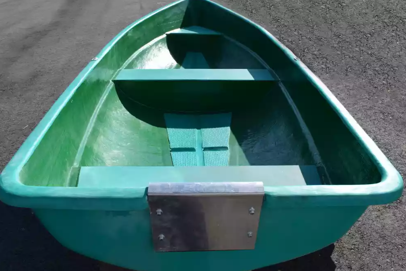 Стеклопластиковая Лодка Голавль 