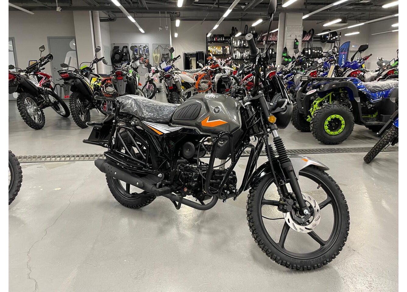 Мопед VMC NOVA 49сс (125сс) Led Full, дисковый тормоз, RKB RATO с баланс. валом, сигнализация 