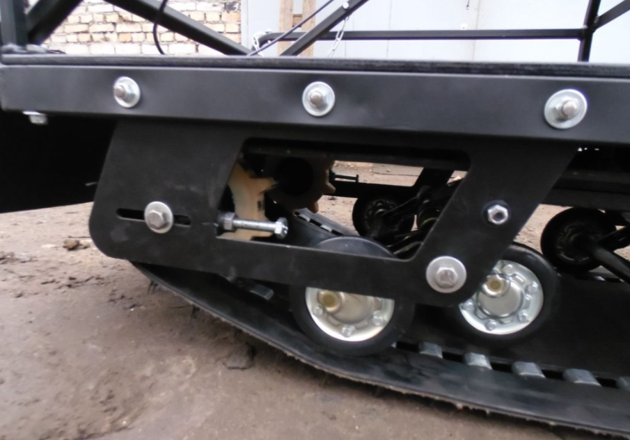 Мотобуксировщик AhtaR Зима 9 л/с с вариатором 