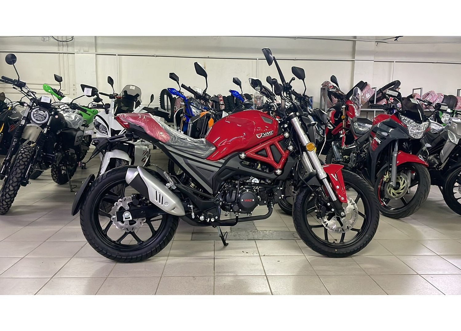 Мотоцикл VMC Monster - 250сс (replica Ducati Monster), дисковый тормоз, баланс. вал. 