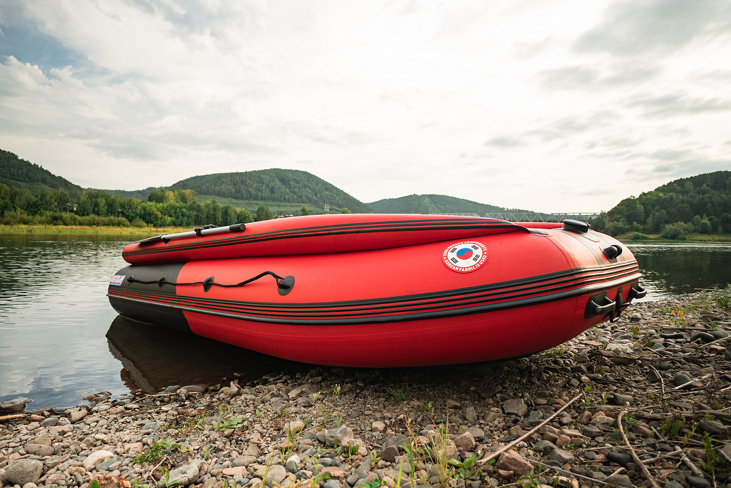 Лодка MISHIMO RIVER FJET PRO 430  под водомет 