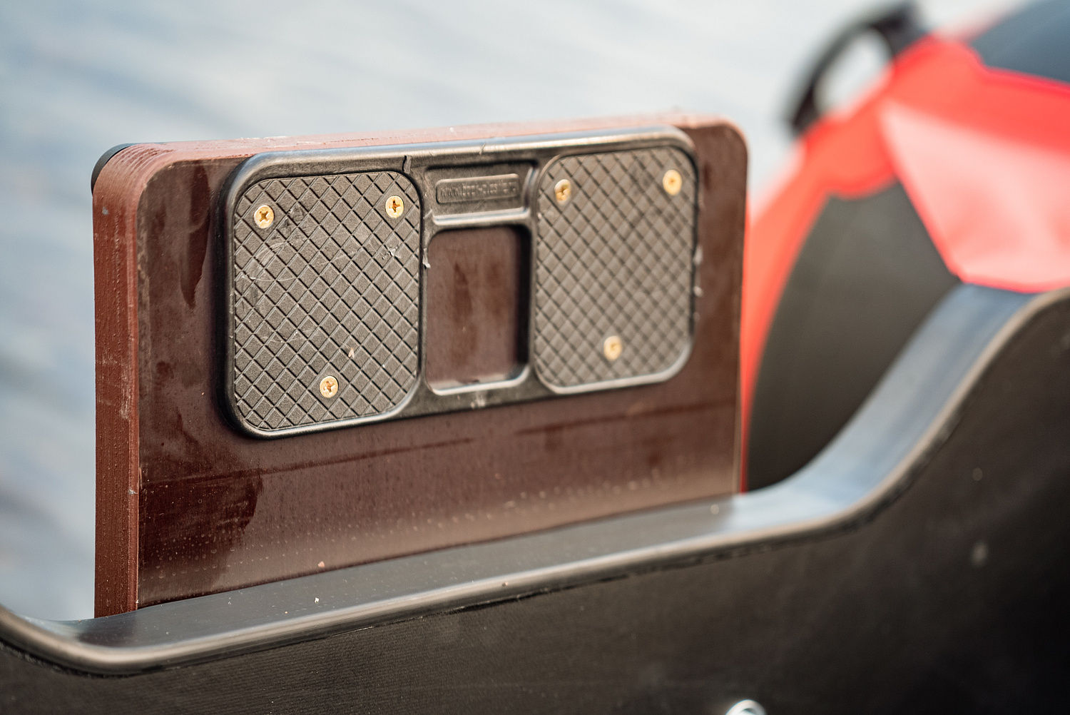 Лодка MISHIMO RIVER FJET PRO 430  под водомет 